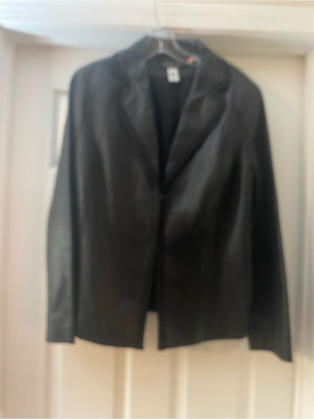 Jones New York. Women’s Black Leather Jacket. Size 0X.